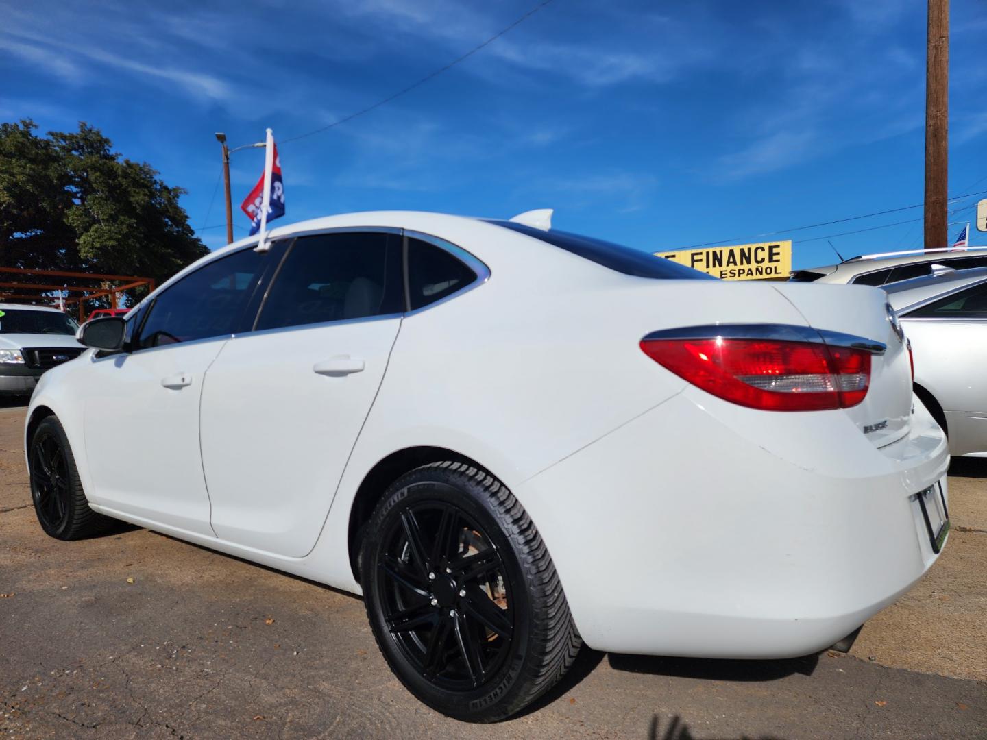 2015 WHITE Buick Verano (1G4PP5SK9F4) , AUTO transmission, located at 2660 S.Garland Avenue, Garland, TX, 75041, (469) 298-3118, 32.885551, -96.655602 - Welcome to DallasAutos4Less, one of the Premier BUY HERE PAY HERE Dealers in the North Dallas Area. We specialize in financing to people with NO CREDIT or BAD CREDIT. We need proof of income, proof of residence, and a ID. Come buy your new car from us today!! This is a very well cared for 2015 BU - Photo#5